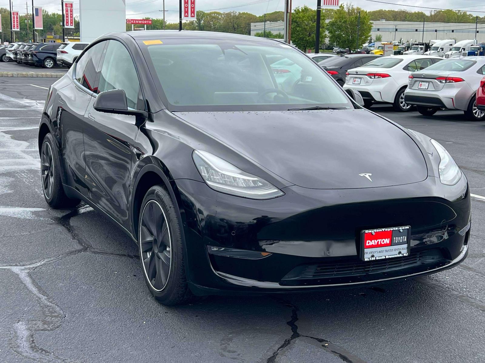 2022 Tesla Model Y Long Range Dual Motor All-Wheel Drive's photo