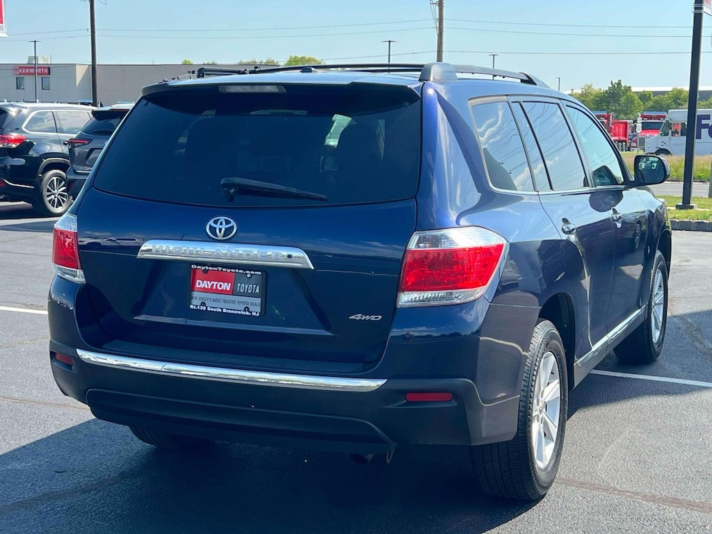 Used 2013 Toyota Highlander SE SUV