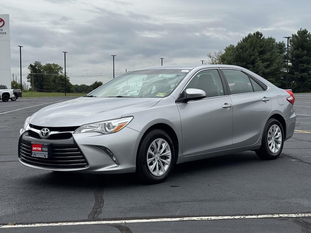 Used 2015 Toyota Camry LE Sedan