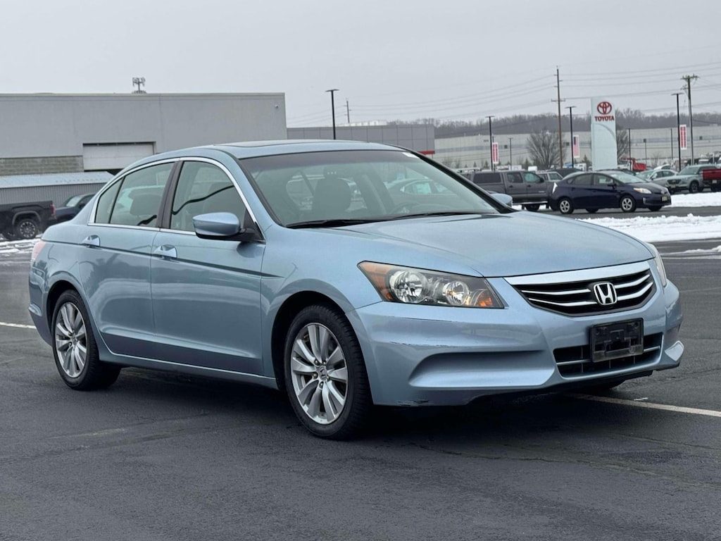 Used 2011 Honda Accord EX-L Sedan