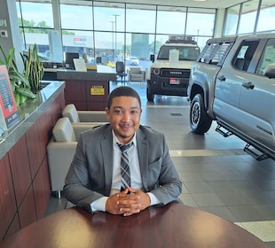 Staff member Oberto Torres from ID_3f3b7308b1e9