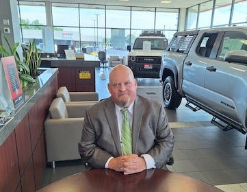 Staff member Chris Case from ID_3f3b7308b1e9