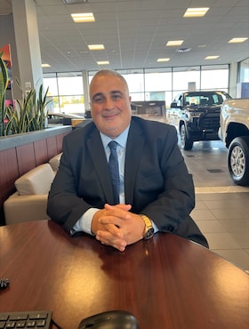 Staff member Angelo Kontominas from ID_3f3b7308b1e9