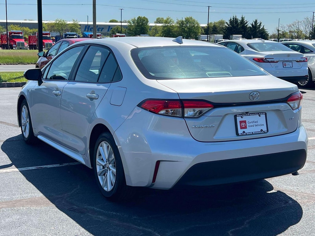 Used 2023 Toyota Corolla LE Sedan