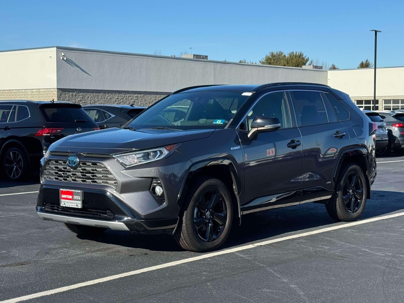 2020 Toyota RAV4 XSE photo 2