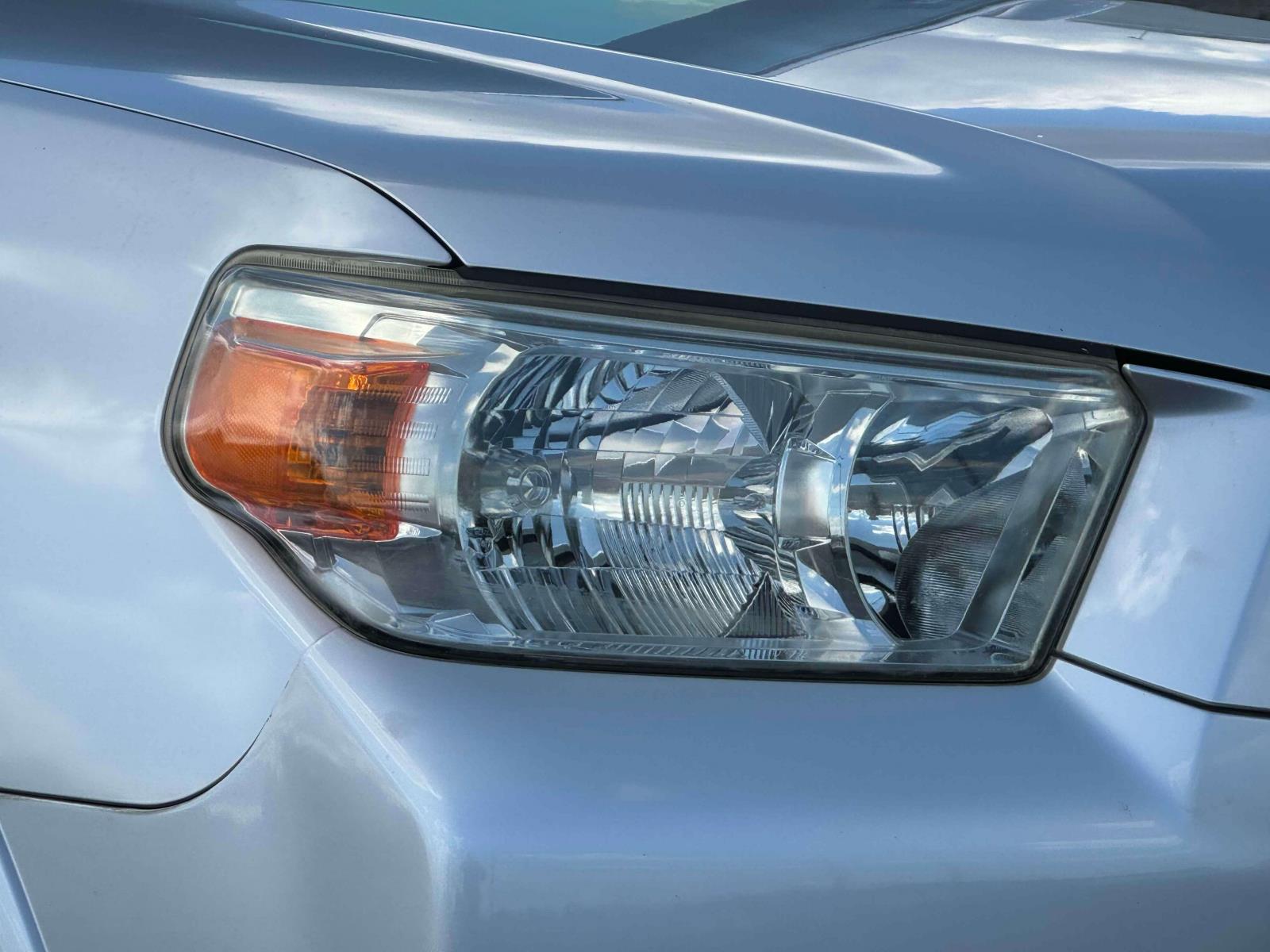 2013 Toyota 4Runner SR5 photo 4