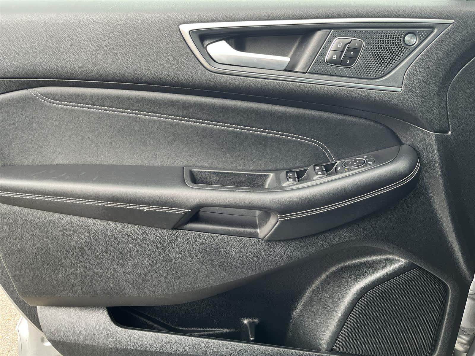 Thumbnail: 2024 Ford Edge - 25