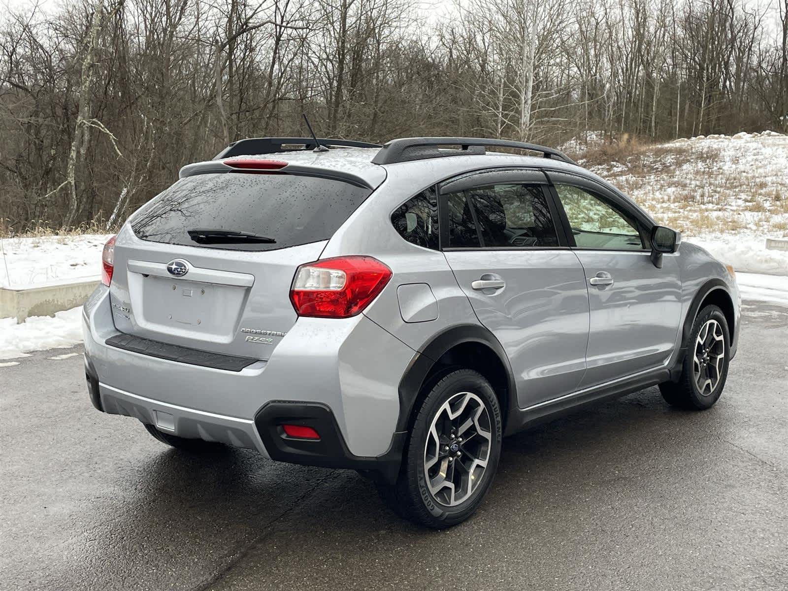 Thumbnail: 2017 Subaru Crosstrek - 5
