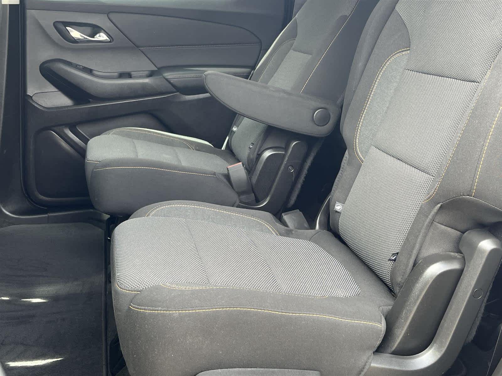 Thumbnail: 2018 Chevrolet Traverse - 13