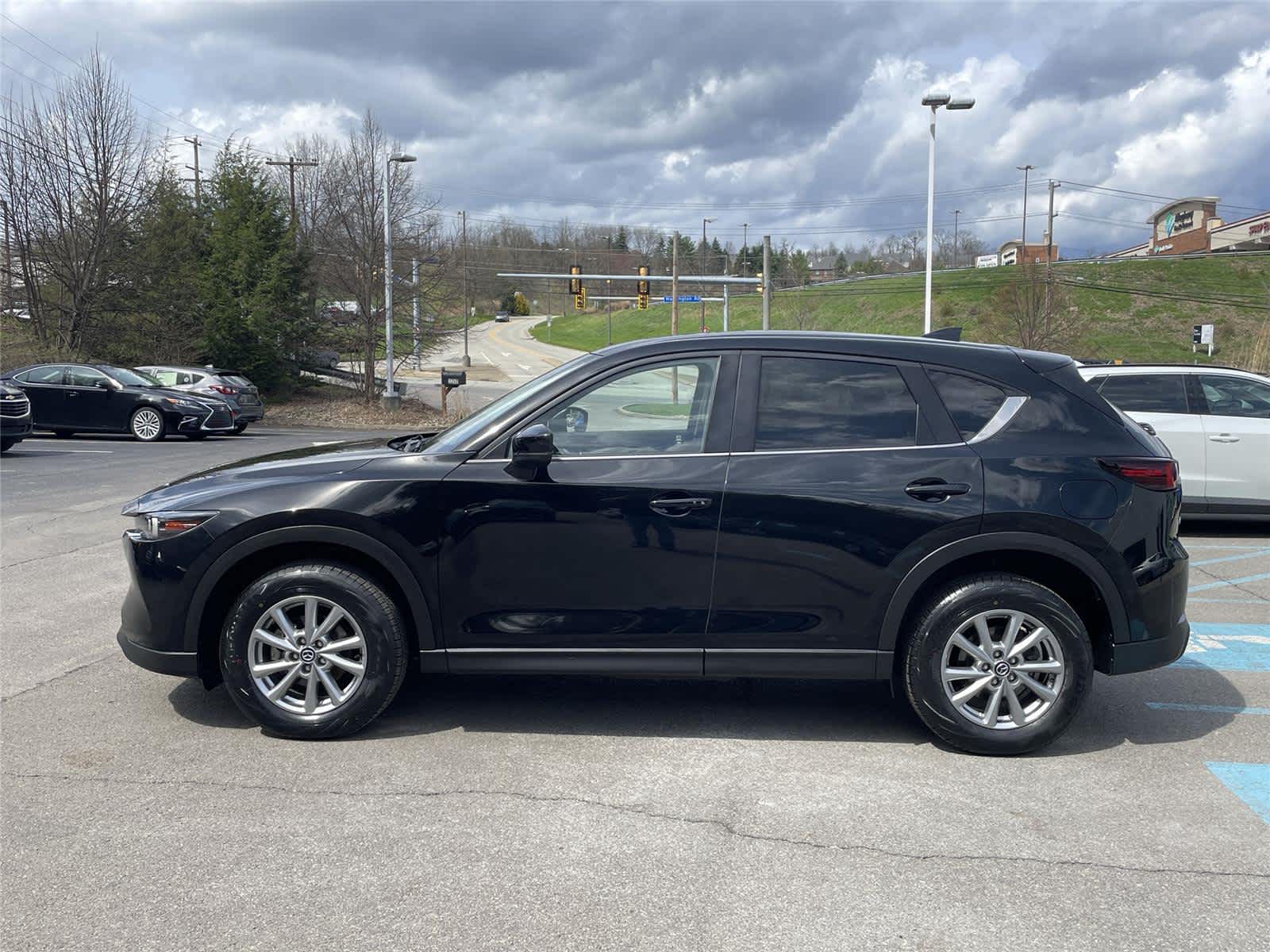 Thumbnail: 2023 Mazda CX-5 - 2