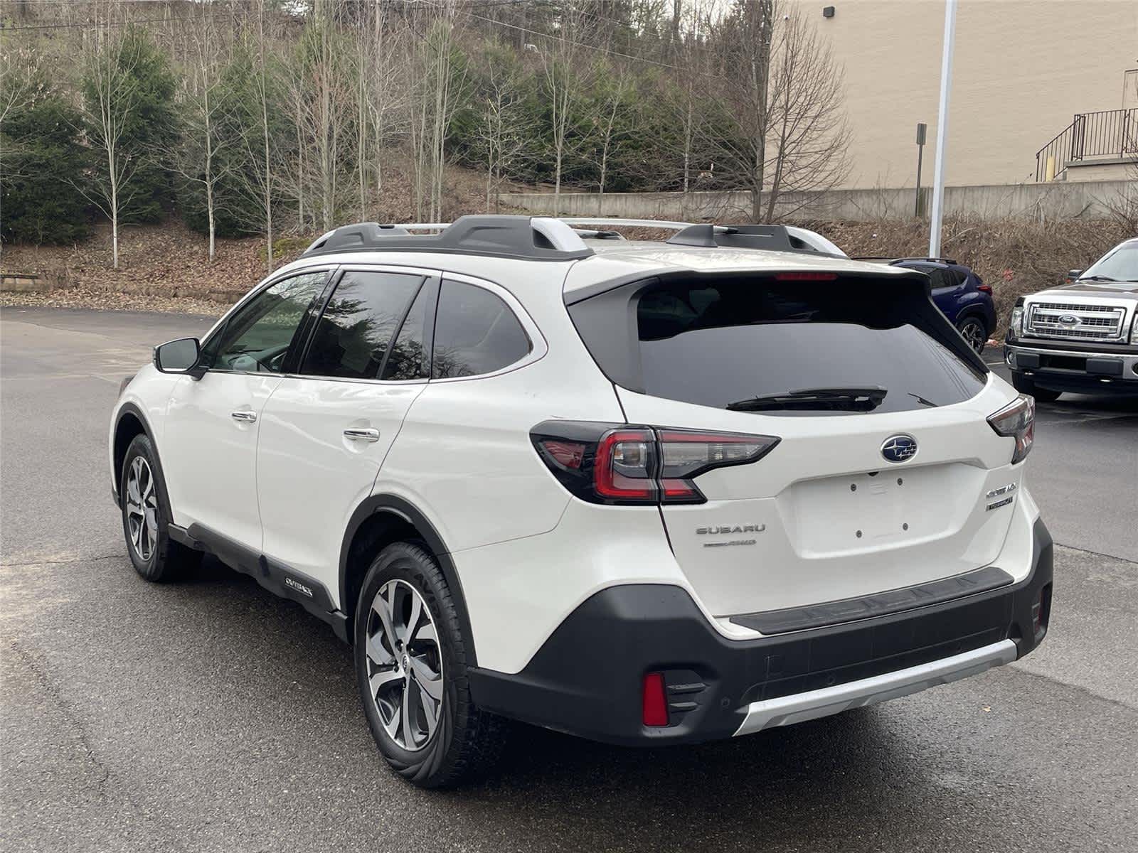 Thumbnail: 2022 Subaru Outback - 3