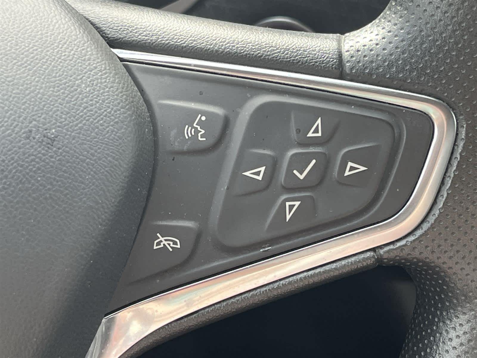 Thumbnail: 2023 Chevrolet Malibu - 28