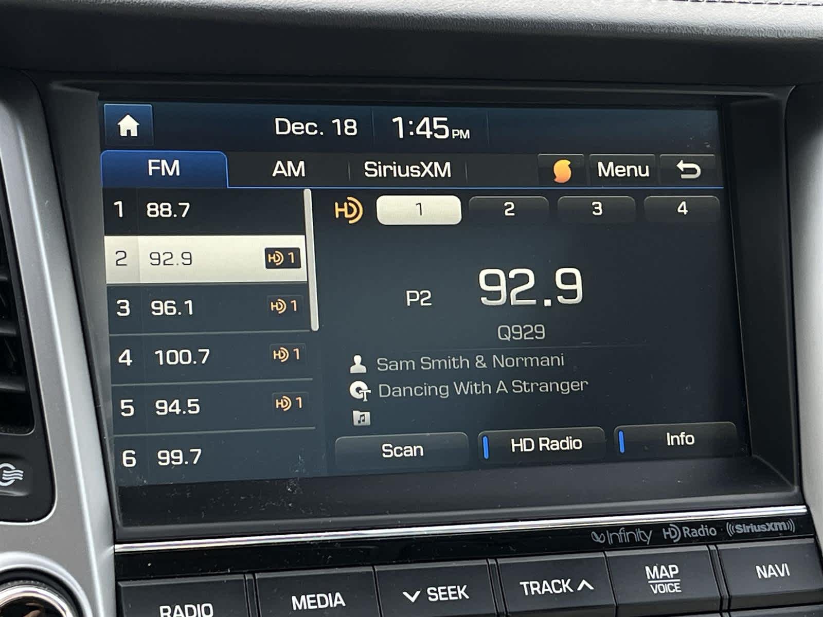 Thumbnail: 2017 Hyundai Tucson - 19