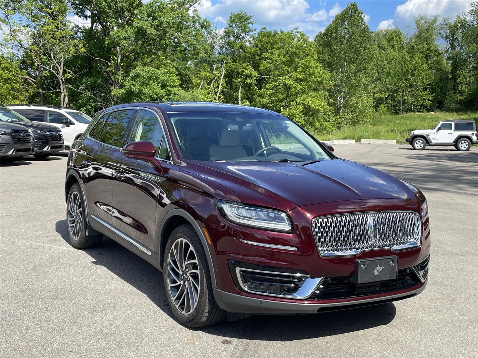 Thumbnail: 2019 Lincoln Nautilus - 4