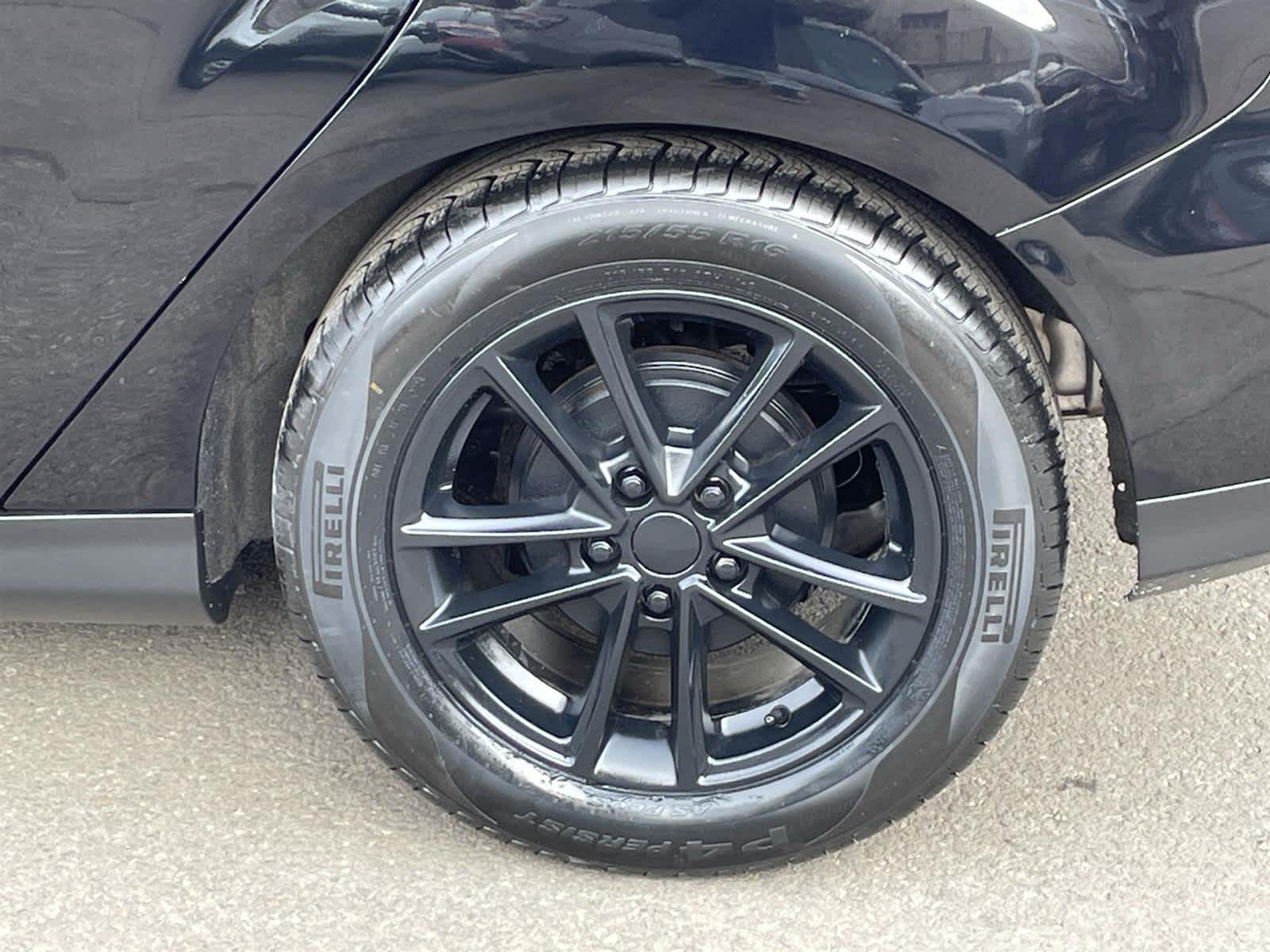 Thumbnail: 2018 Ford Focus - 11