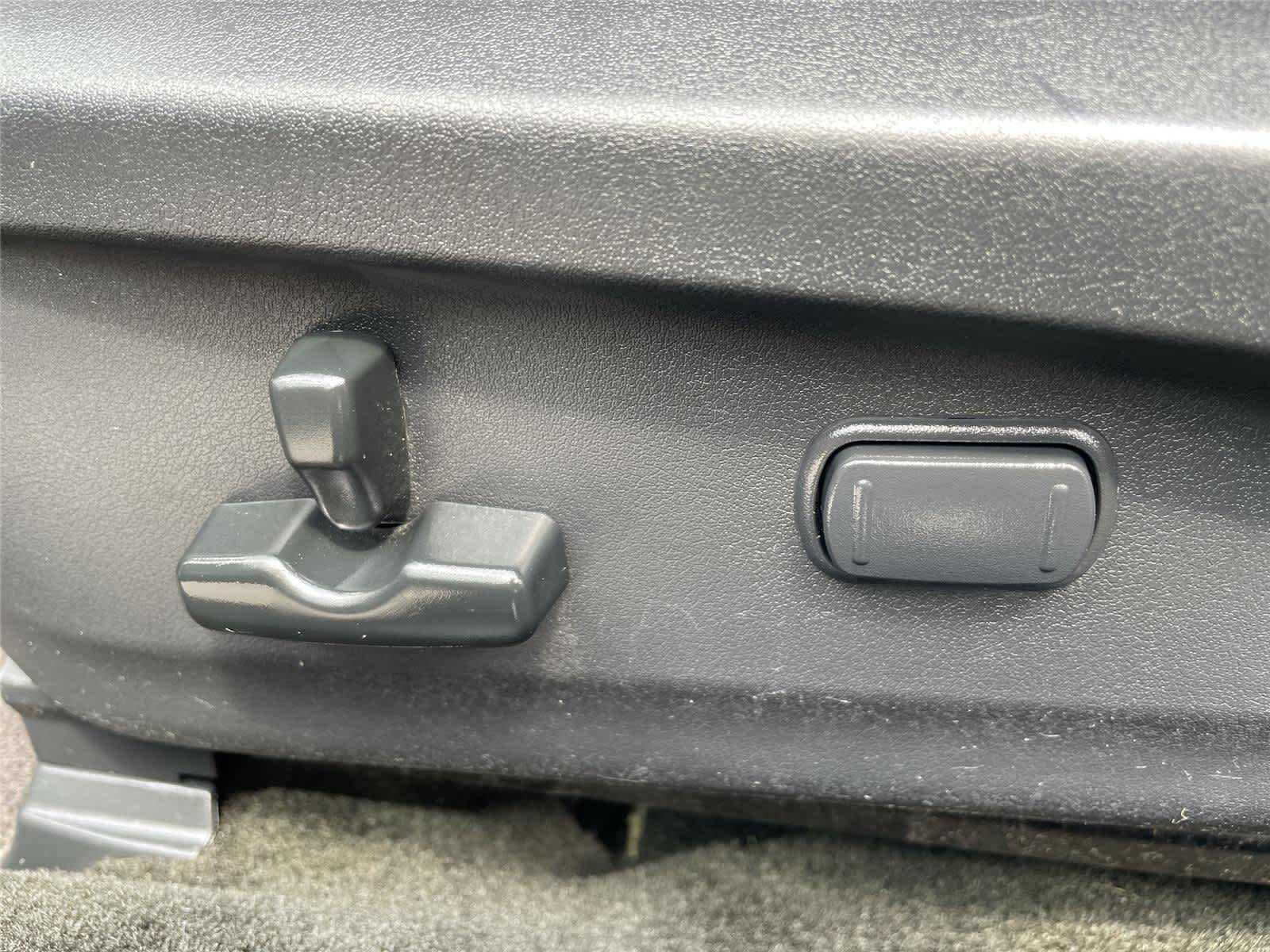 Thumbnail: 2013 Subaru Outback - 13