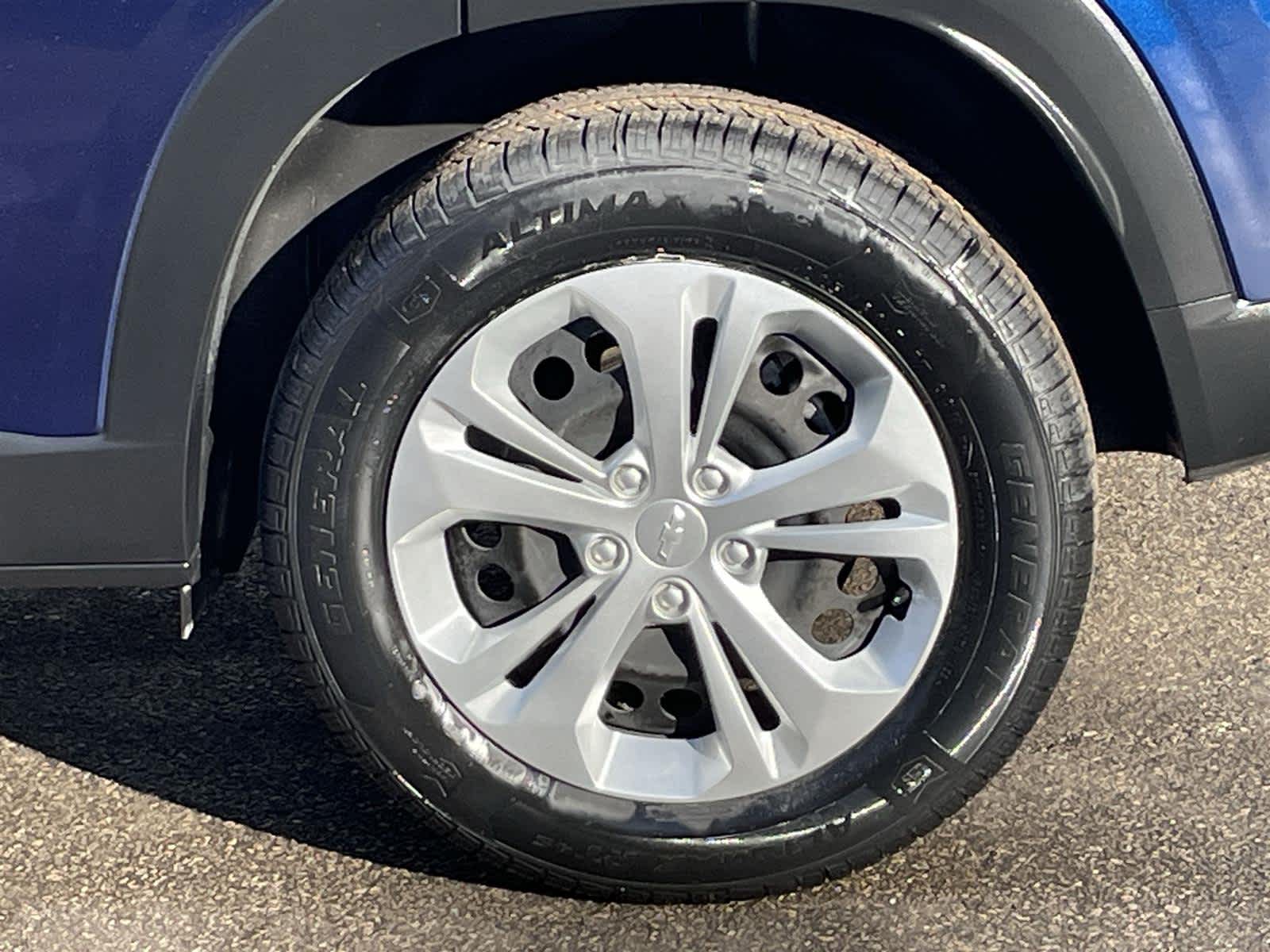 Thumbnail: 2024 Chevrolet Trax - 11