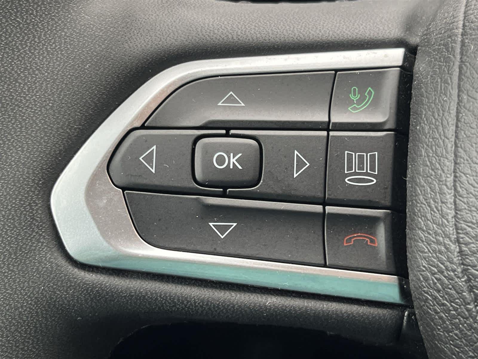 Thumbnail: 2023 Jeep Compass - 29