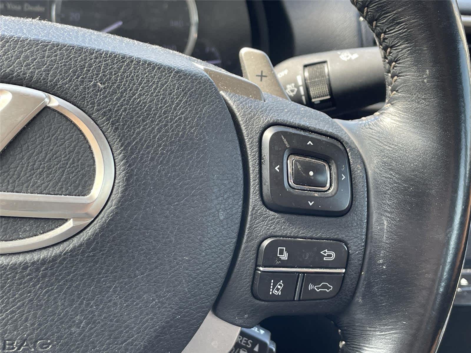 Thumbnail: 2017 Lexus IS - 21