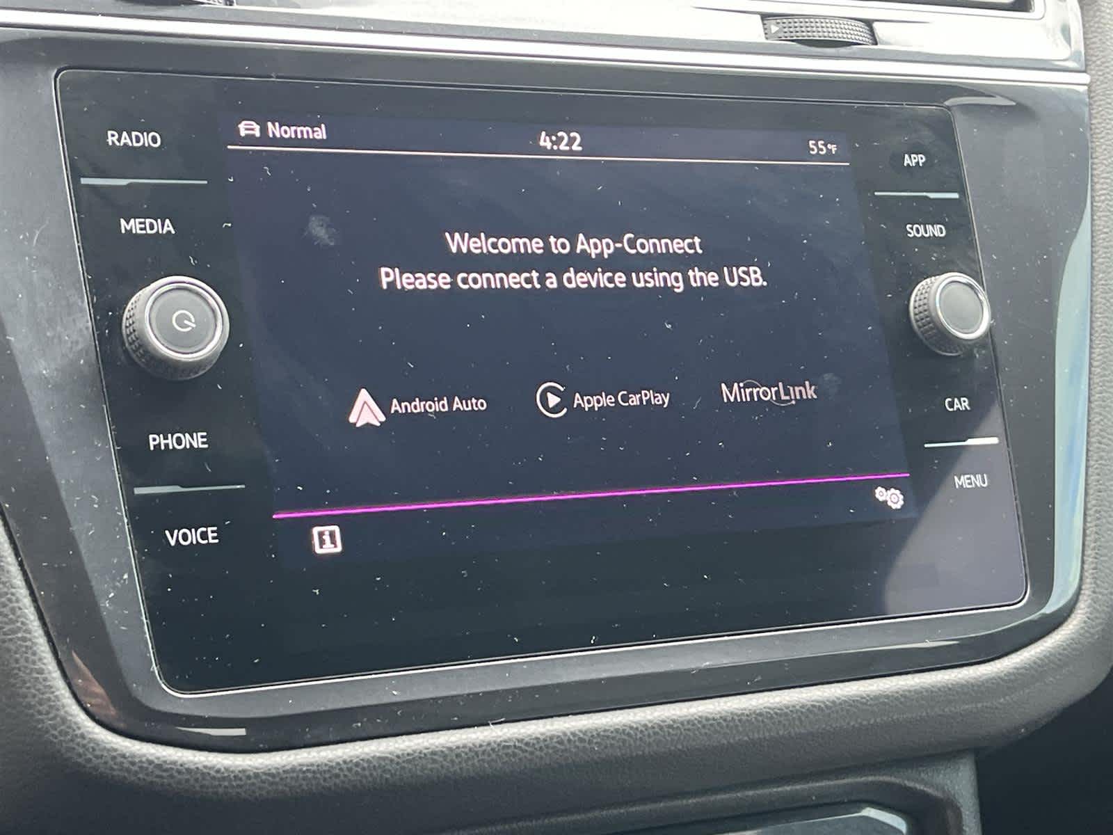 Thumbnail: 2022 Volkswagen Tiguan - 20