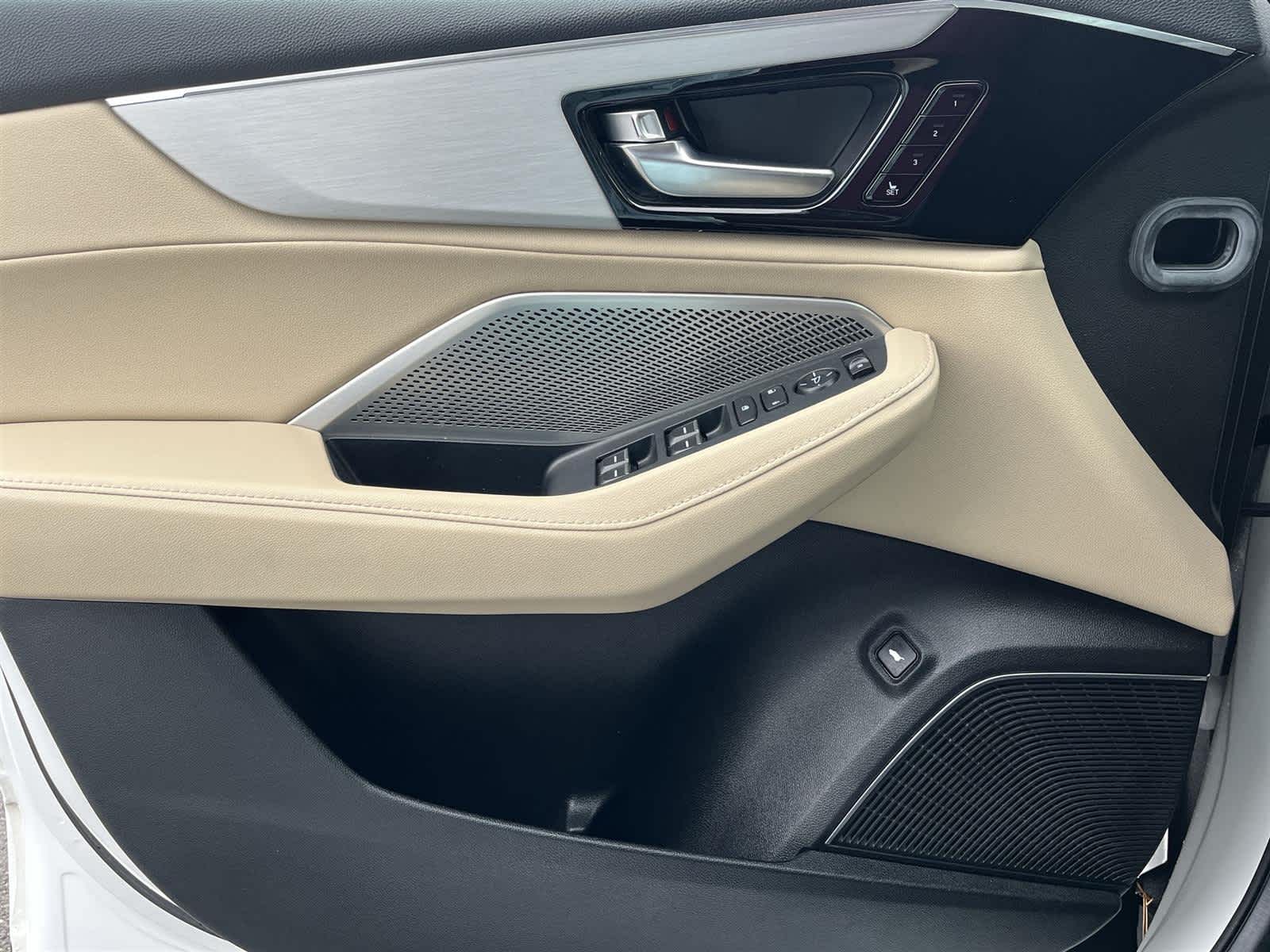 Thumbnail: 2023 Acura MDX - 28