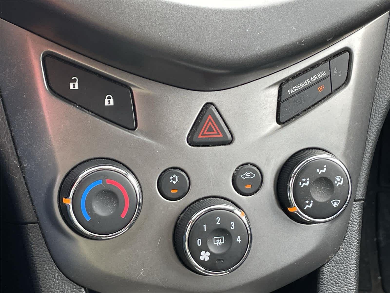 Thumbnail: 2016 Chevrolet Sonic - 14