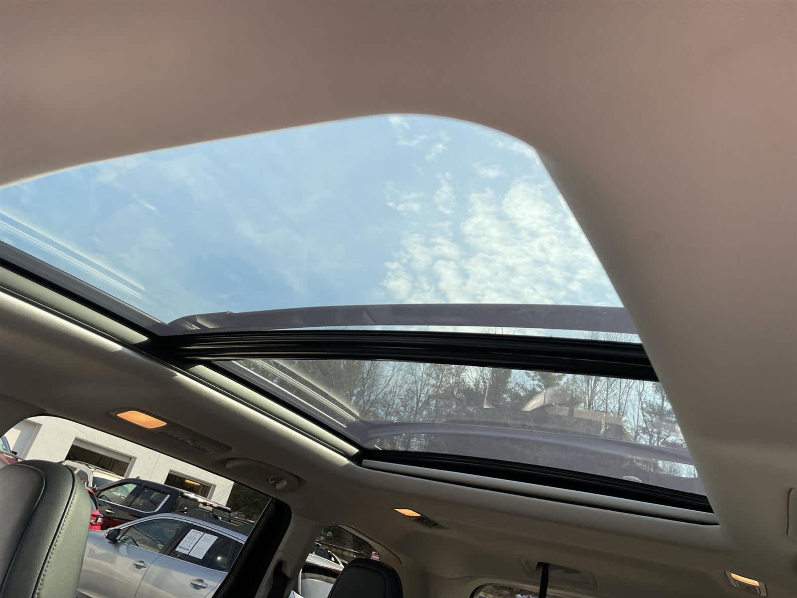 Thumbnail: 2022 Subaru Ascent - 14