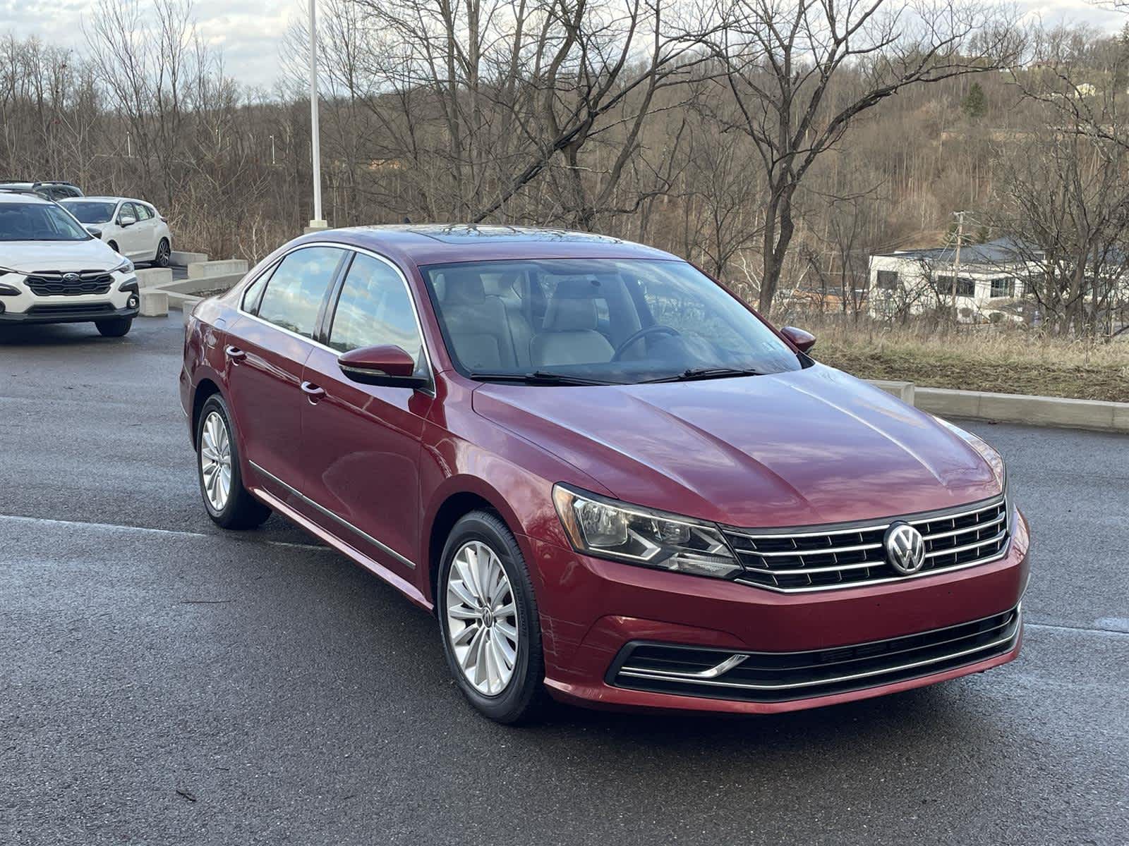 Thumbnail: 2016 Volkswagen Passat - 7