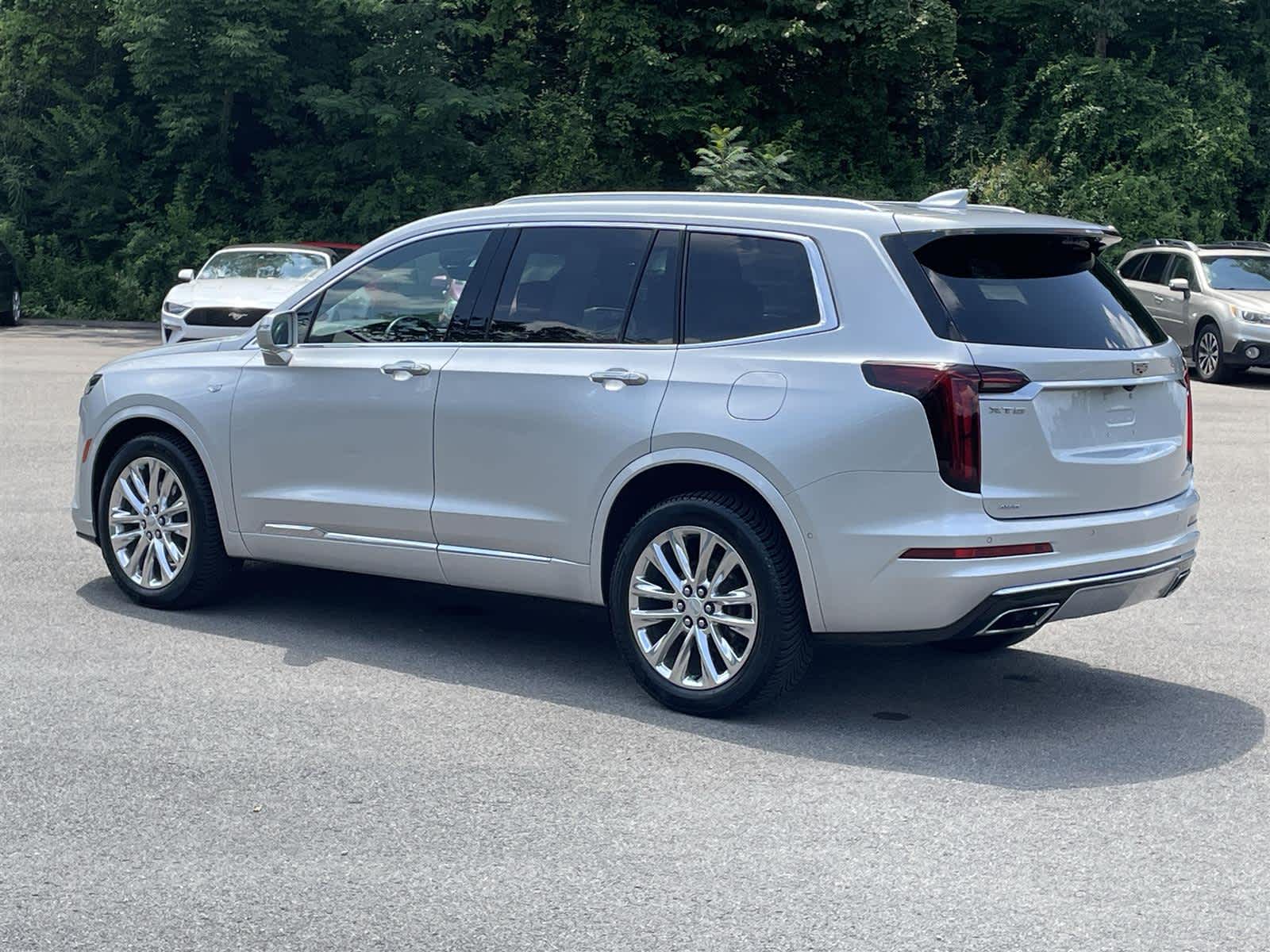 Thumbnail: 2020 Cadillac XT6 - 3