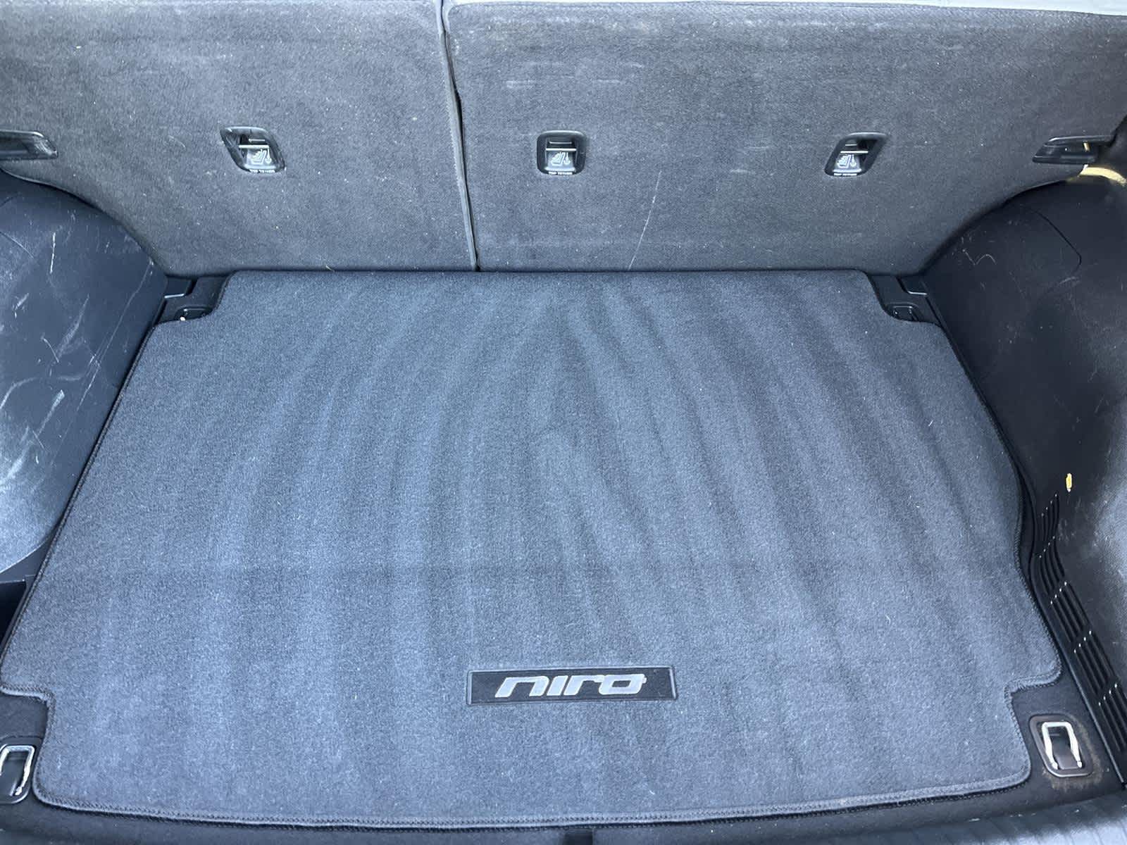 Thumbnail: 2022 Kia Niro - 13