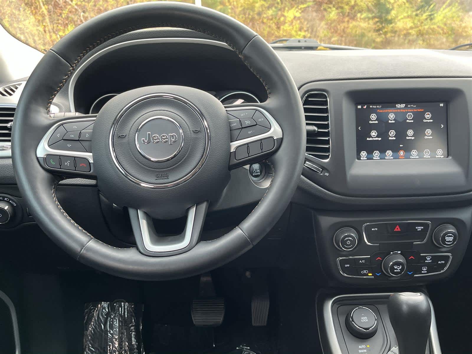 Thumbnail: 2019 Jeep Compass - 17