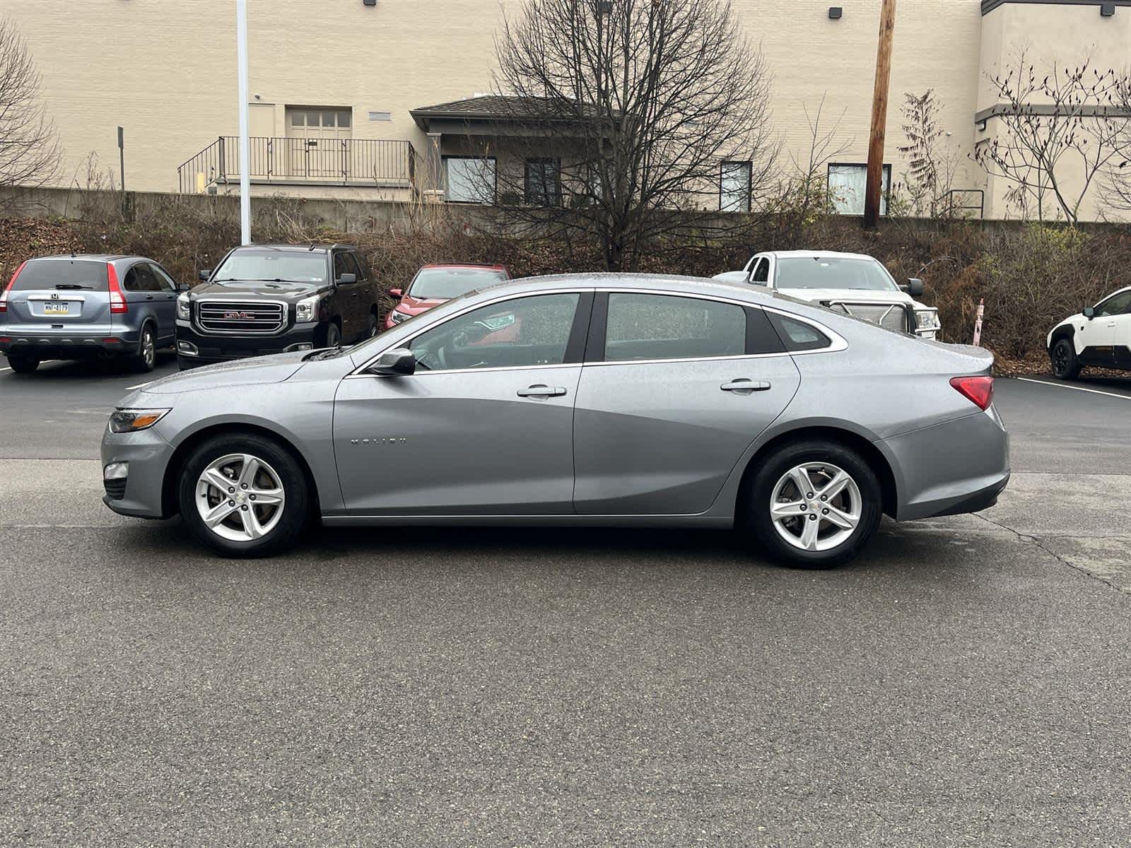 Thumbnail: 2023 Chevrolet Malibu - 2