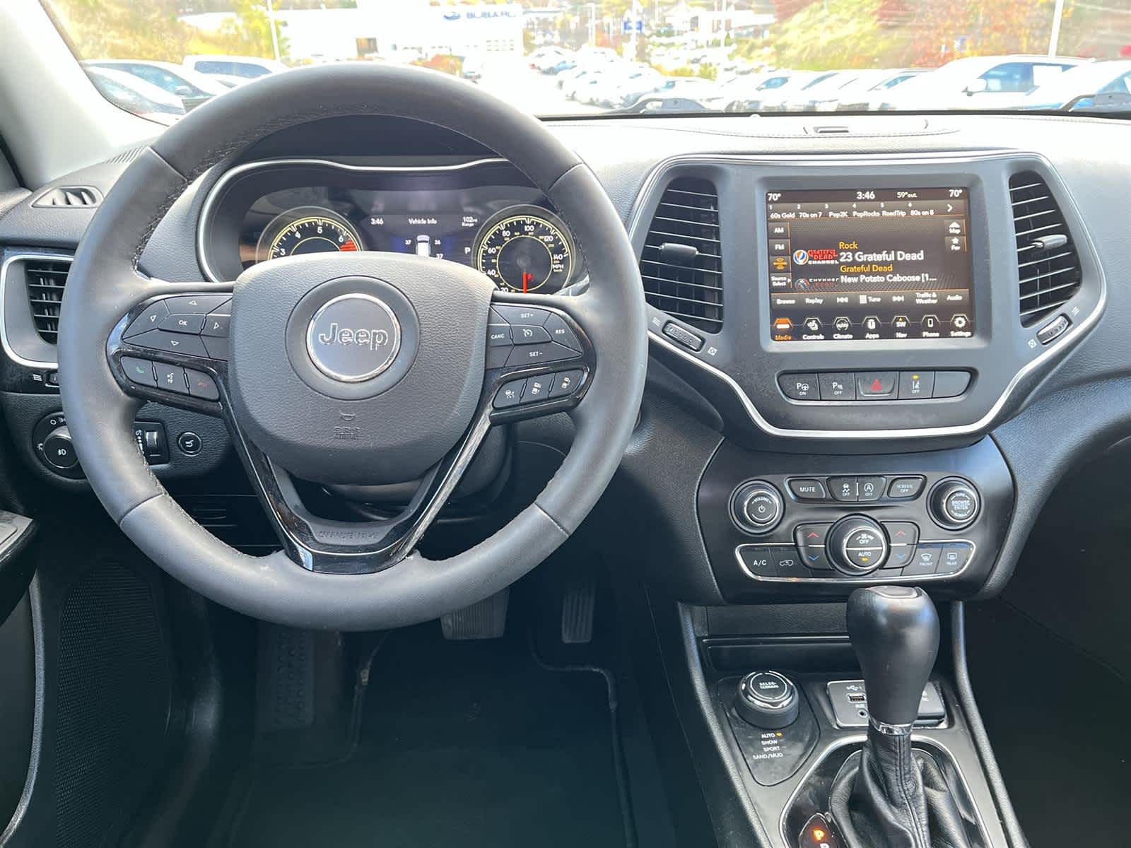 Thumbnail: 2023 Jeep Cherokee - 17