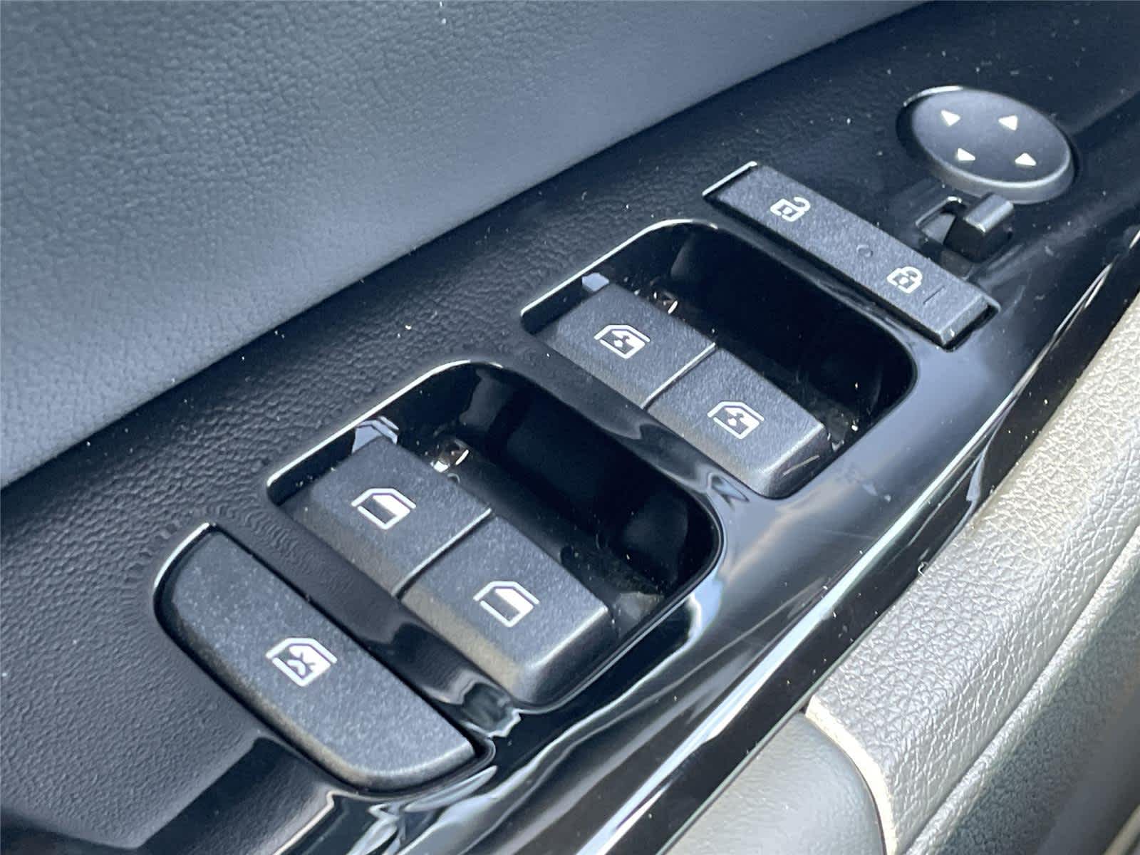 Thumbnail: 2023 Kia Sportage - 27