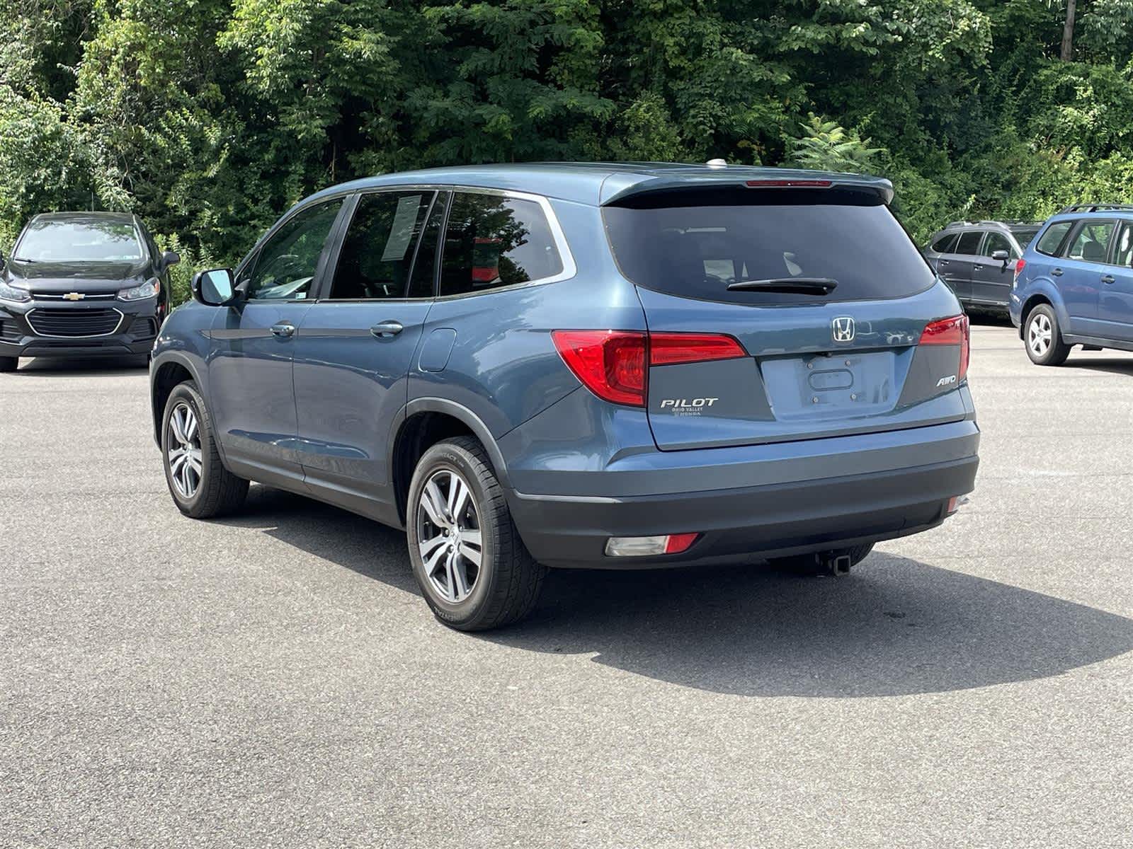 Thumbnail: 2018 Honda Pilot - 3