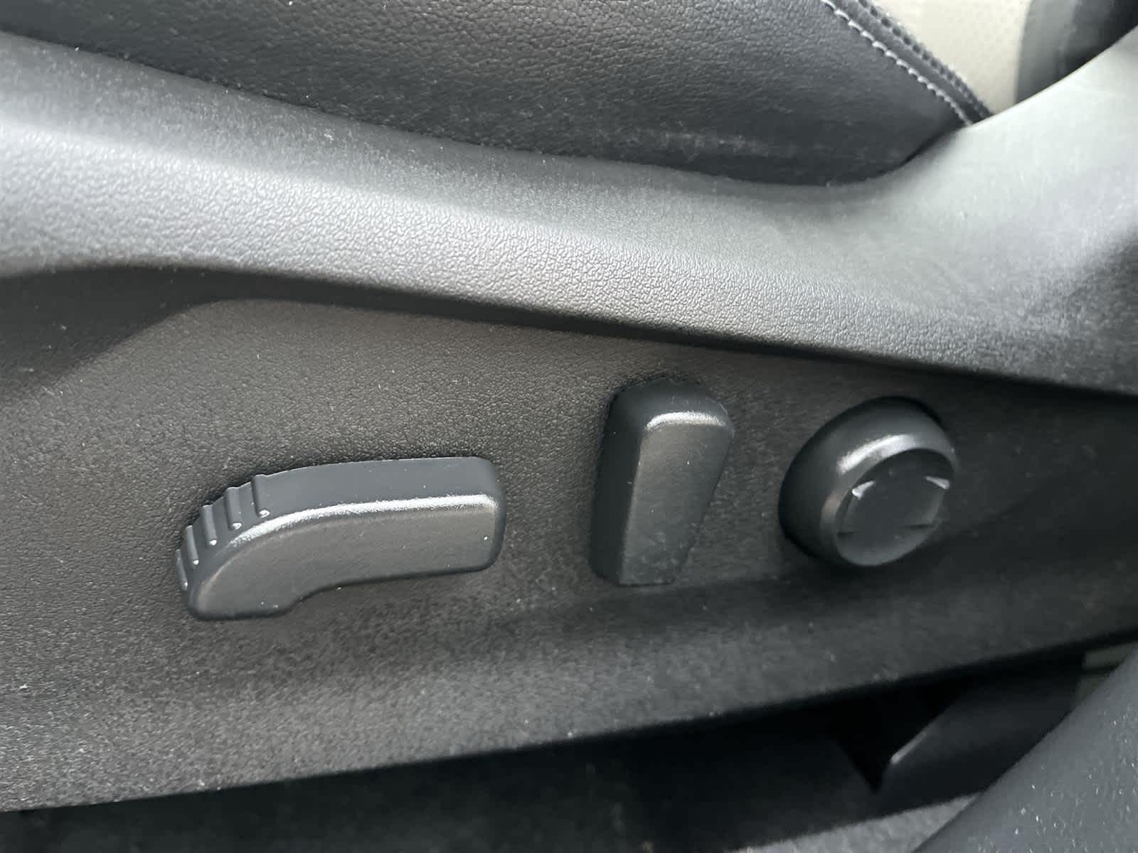 Thumbnail: 2020 Subaru Forester - 12