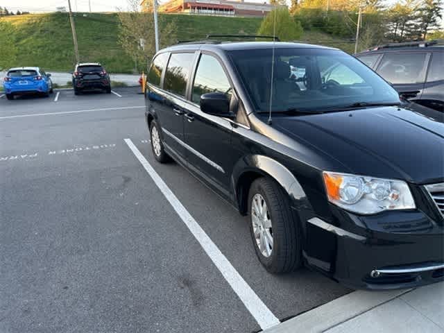 2012 Chrysler Town & Country Touring 6