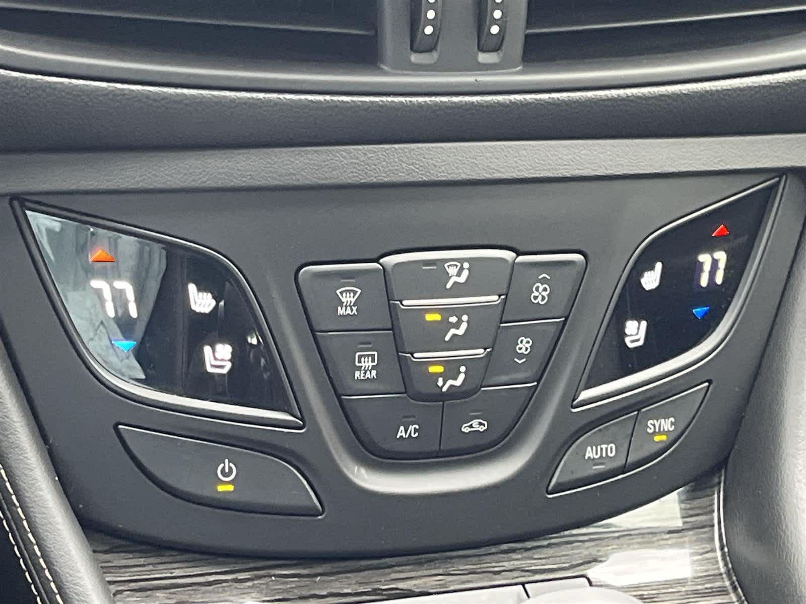 Thumbnail: 2018 Buick Envision - 23