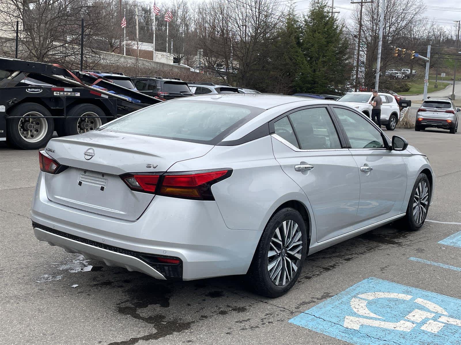 Thumbnail: 2024 Nissan Altima - 5