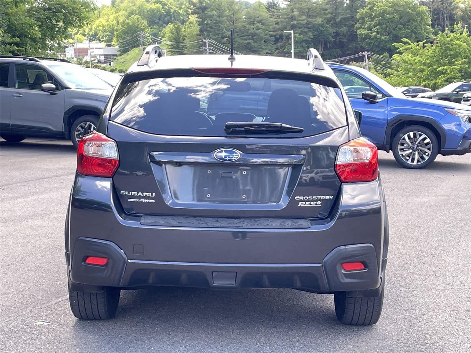Thumbnail: 2016 Subaru Crosstrek - 4