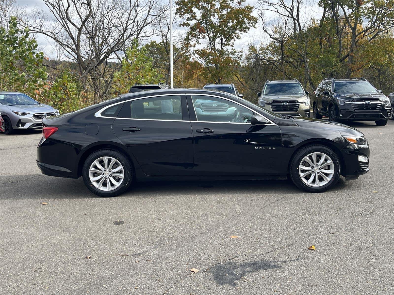 Thumbnail: 2023 Chevrolet Malibu - 6