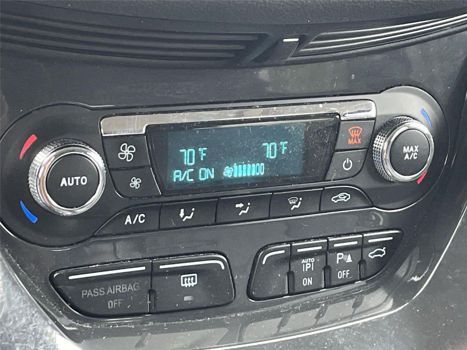 Thumbnail: 2014 Ford Escape - 14