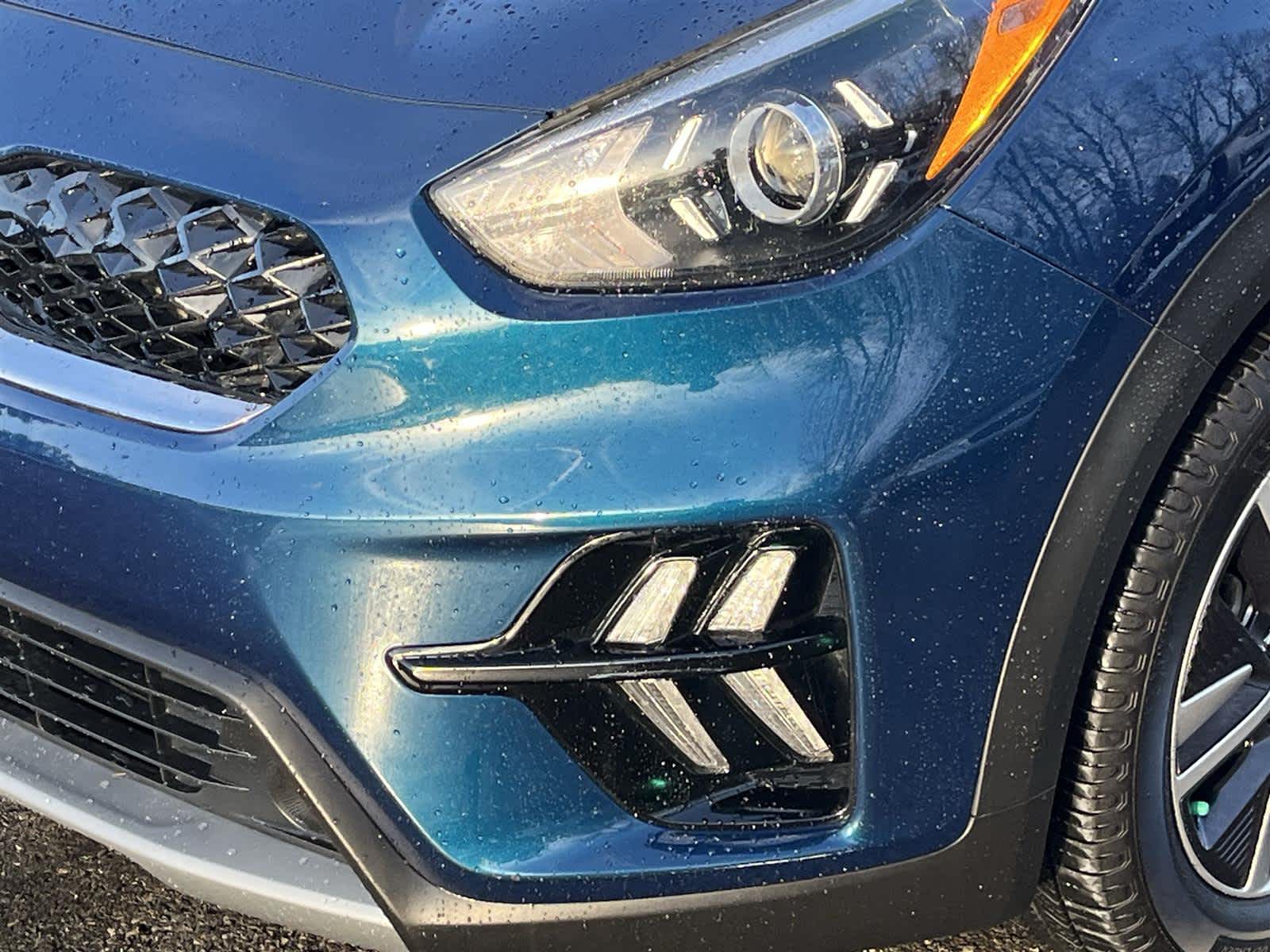 Thumbnail: 2022 Kia Niro - 9