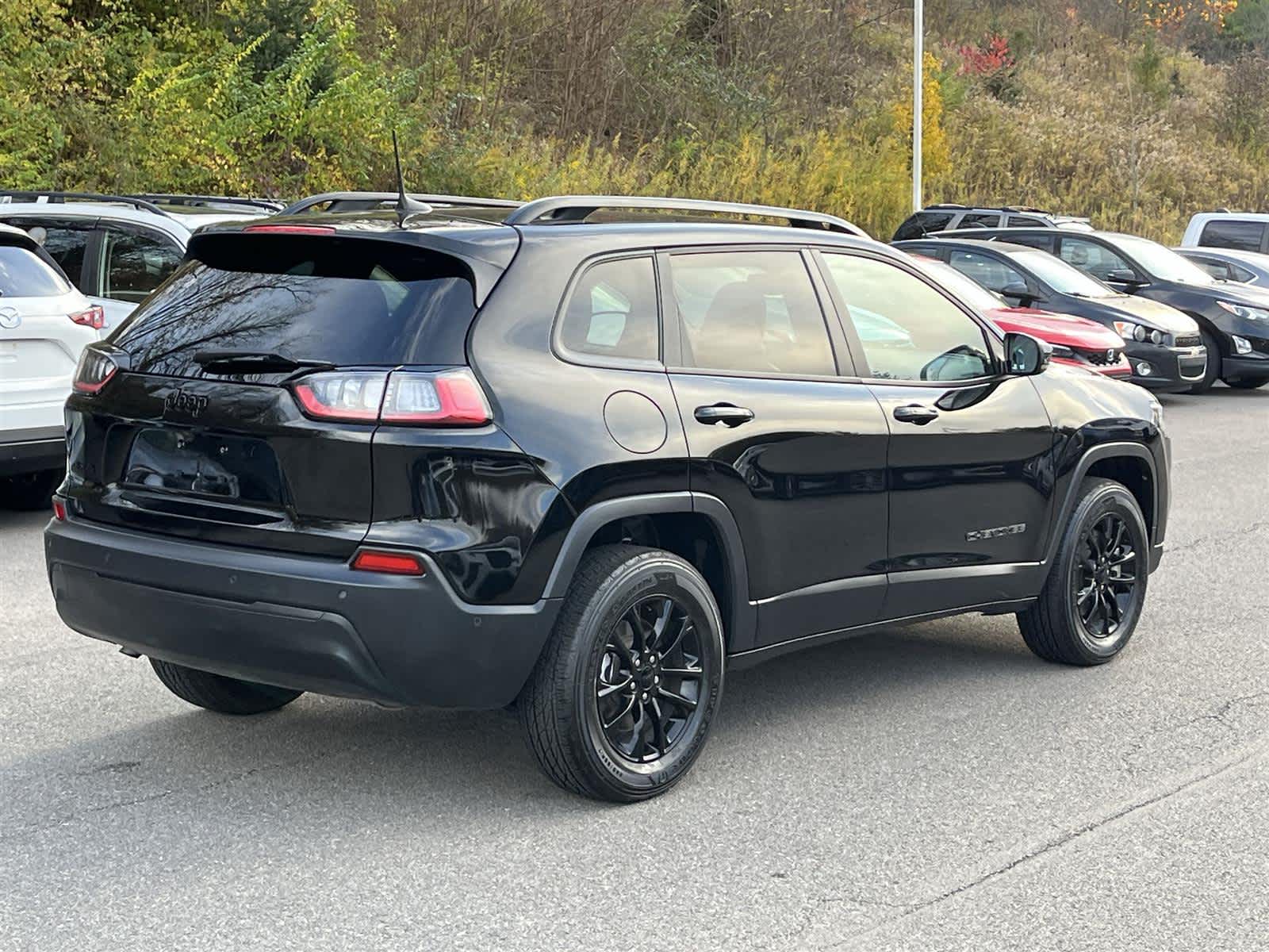 Thumbnail: 2023 Jeep Cherokee - 5