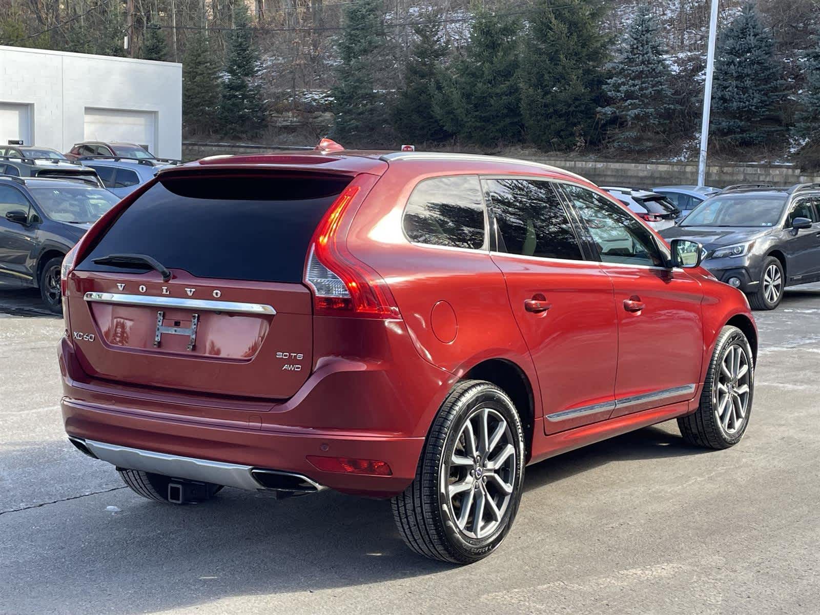 Thumbnail: 2016 Volvo XC60 - 5