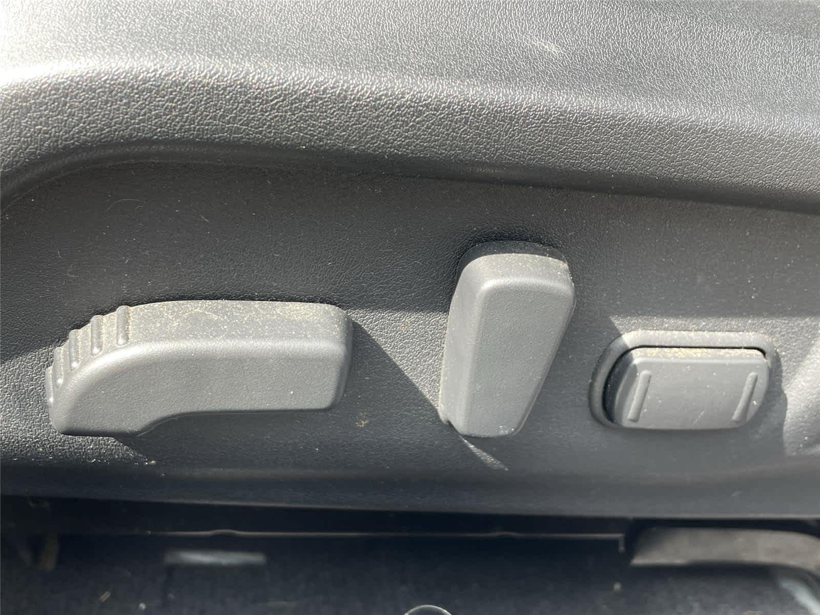 Thumbnail: 2015 Subaru Legacy - 10