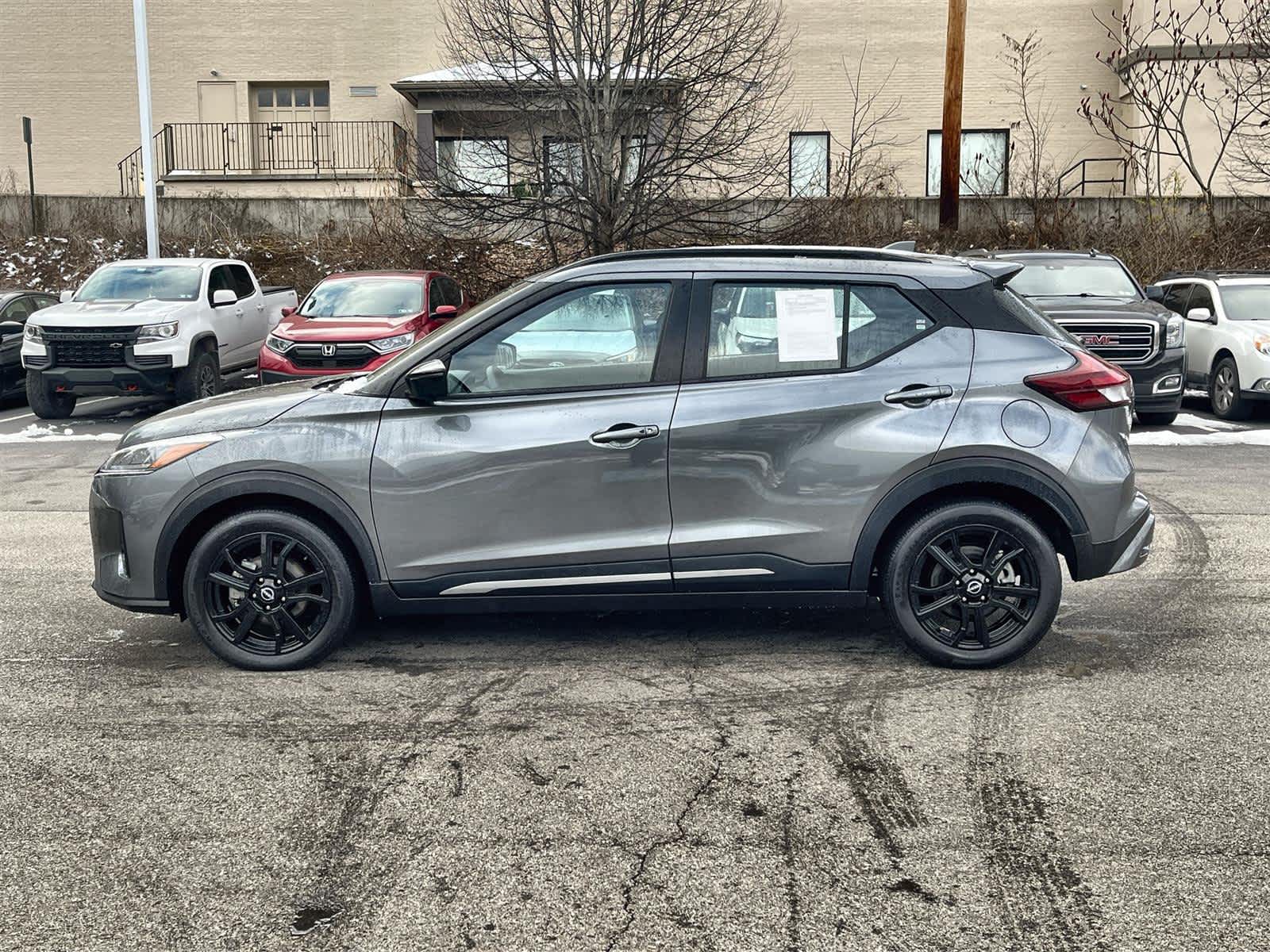 Thumbnail: 2024 Nissan Kicks - 2