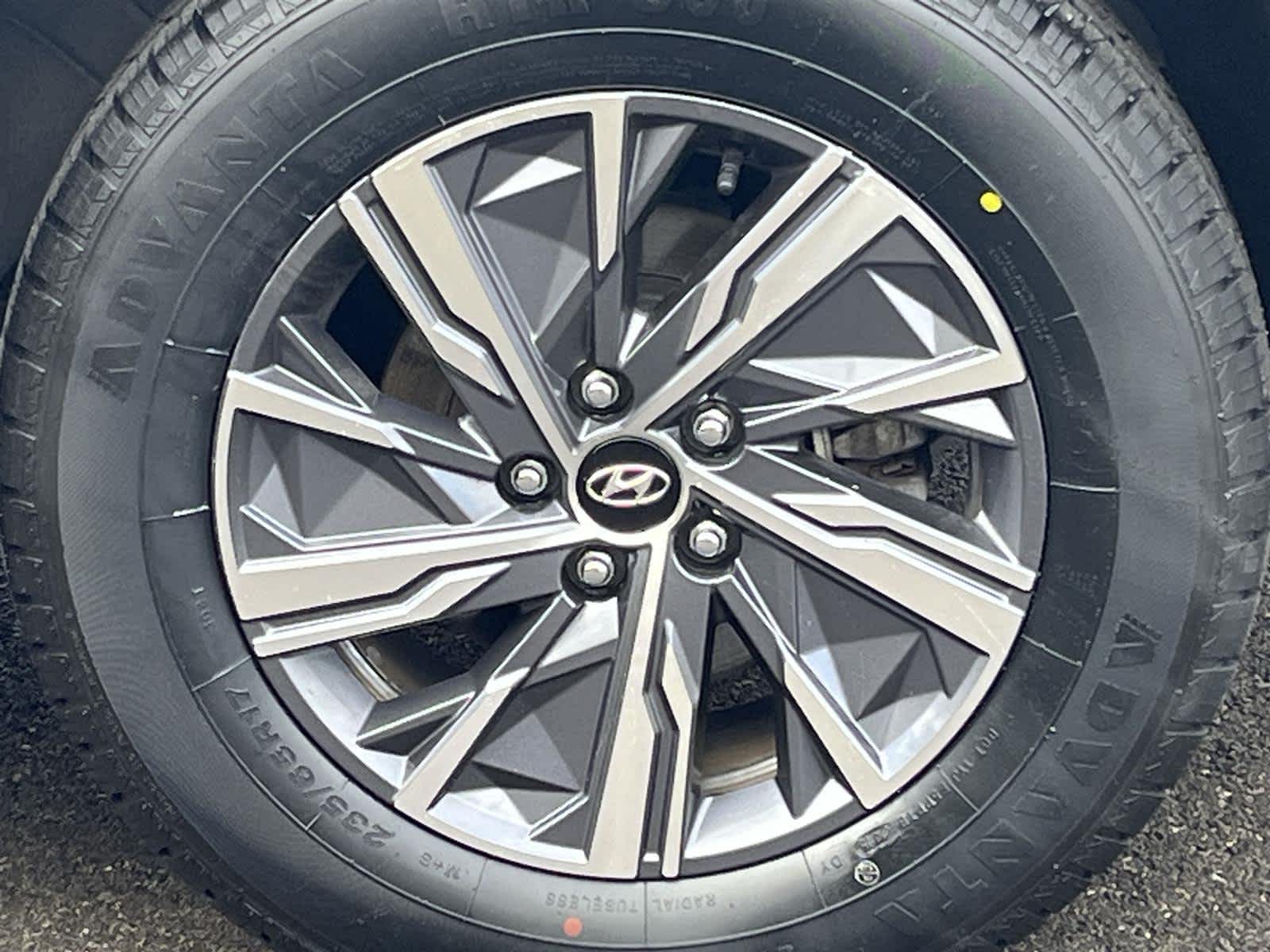 Thumbnail: 2023 Hyundai Tucson - 11