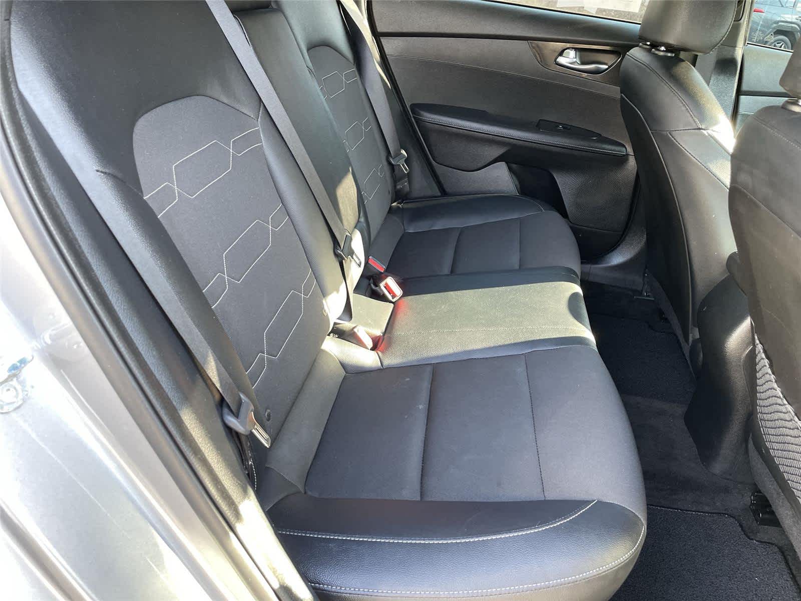 Thumbnail: 2023 Kia Forte - 17