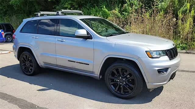 2019 Jeep Grand Cherokee Altitude 2